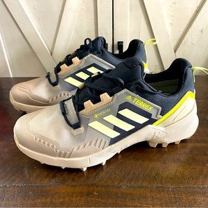 Adidas Terrex Swift R3 Gore-Tex Hiking Shoes Men’s Size 8 Beige FZ3275 RARE